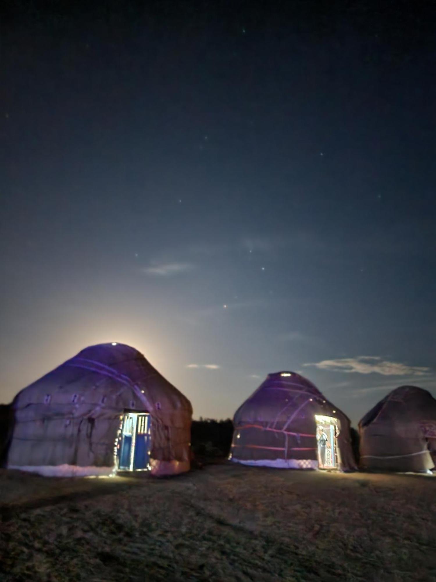 فندق Authentic Uzbek Yurt Camp Eco-Friendly Nurota المظهر الخارجي الصورة