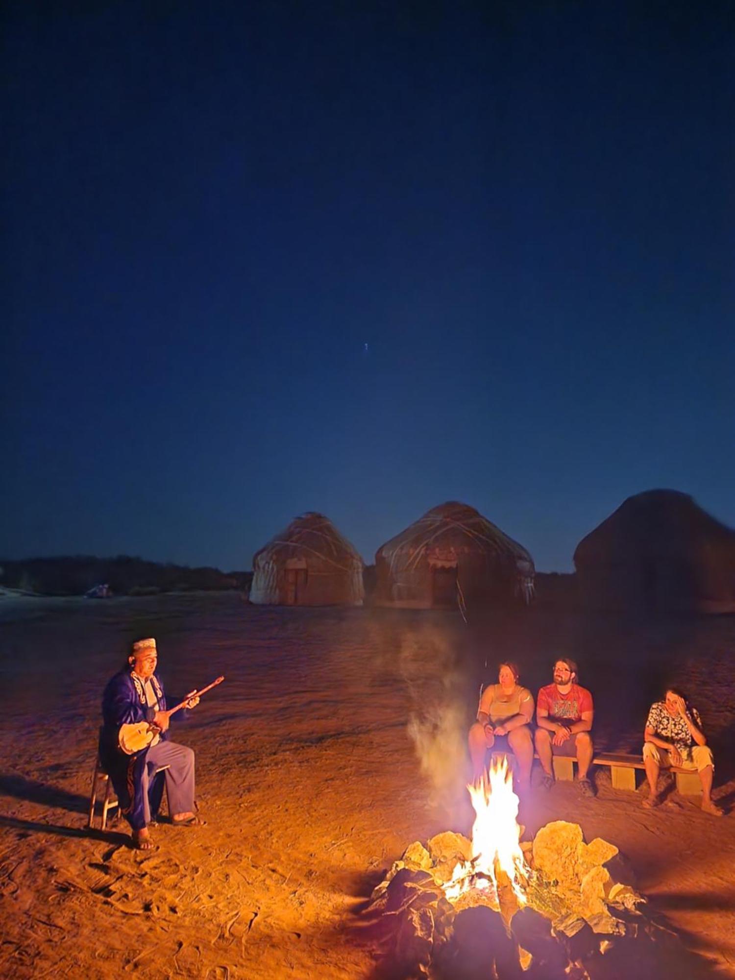 فندق Authentic Uzbek Yurt Camp Eco-Friendly Nurota المظهر الخارجي الصورة